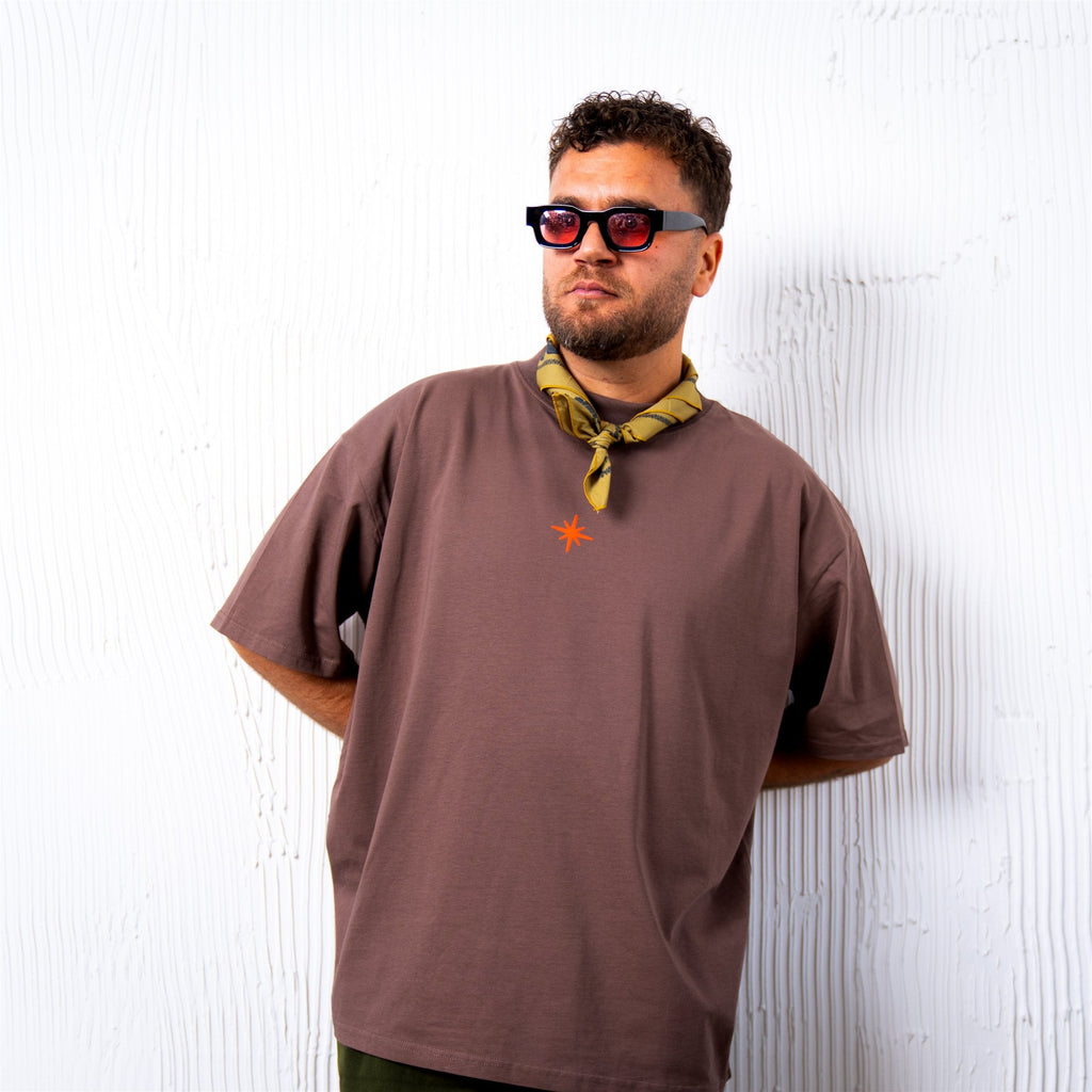 Bandido Essential T-Shirt — Taupe brown & orange (1)